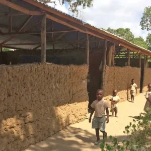 La Mabuani Shining Star School​ come era prima